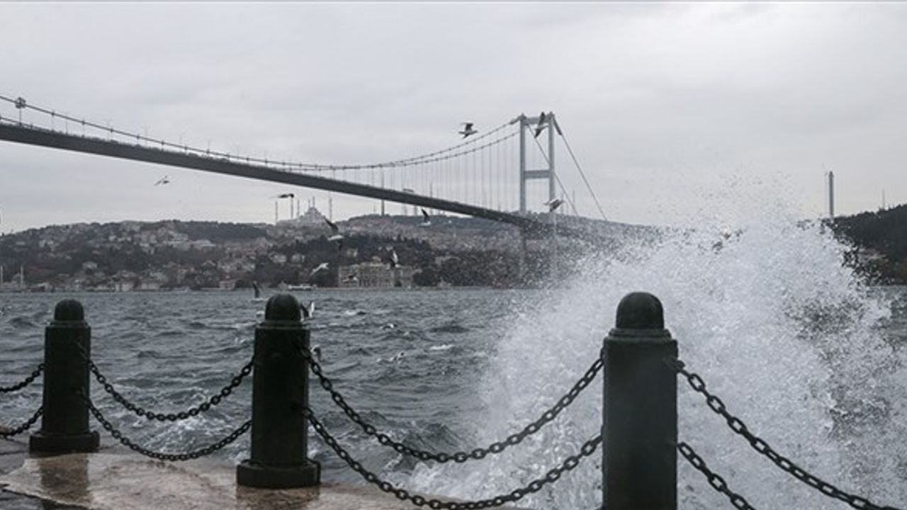 istanbul valiligi saat vererek firtina uyarisi yapti