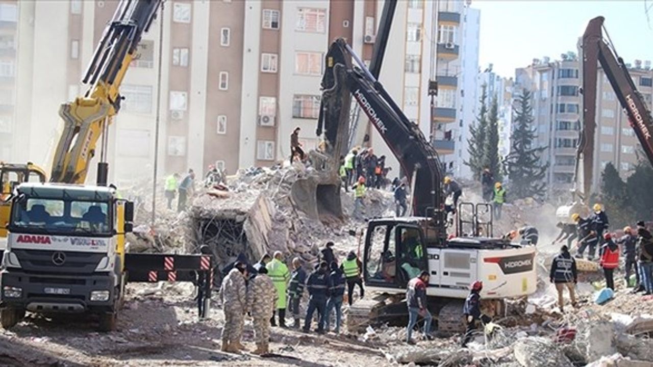 152 kisiye mezar olan palmiye sitesi ne iliskin 3 kamu gorevlisine dava