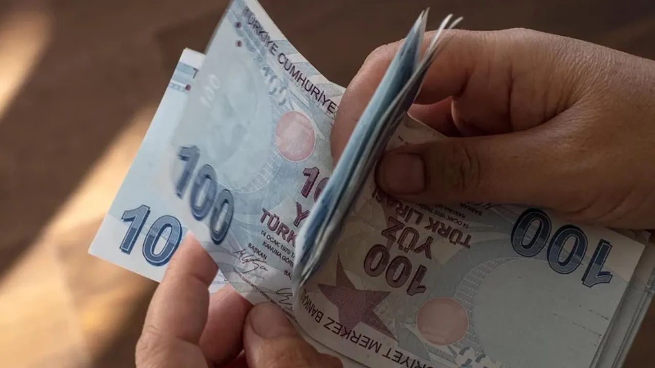 ak partiden cifte duzenleme tbmmde emekliye zam aidata fren s97j