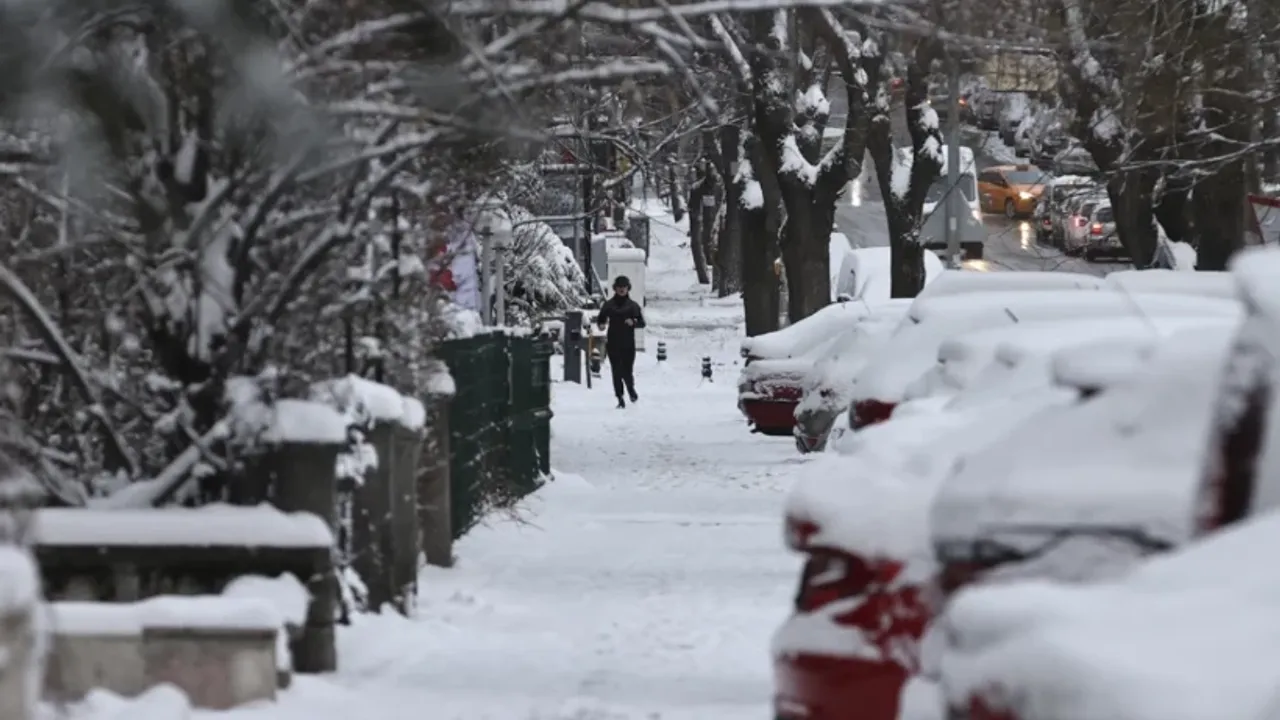 meteoroloji uyardi kuvvetli kar ve firtina etkili olacak cew2