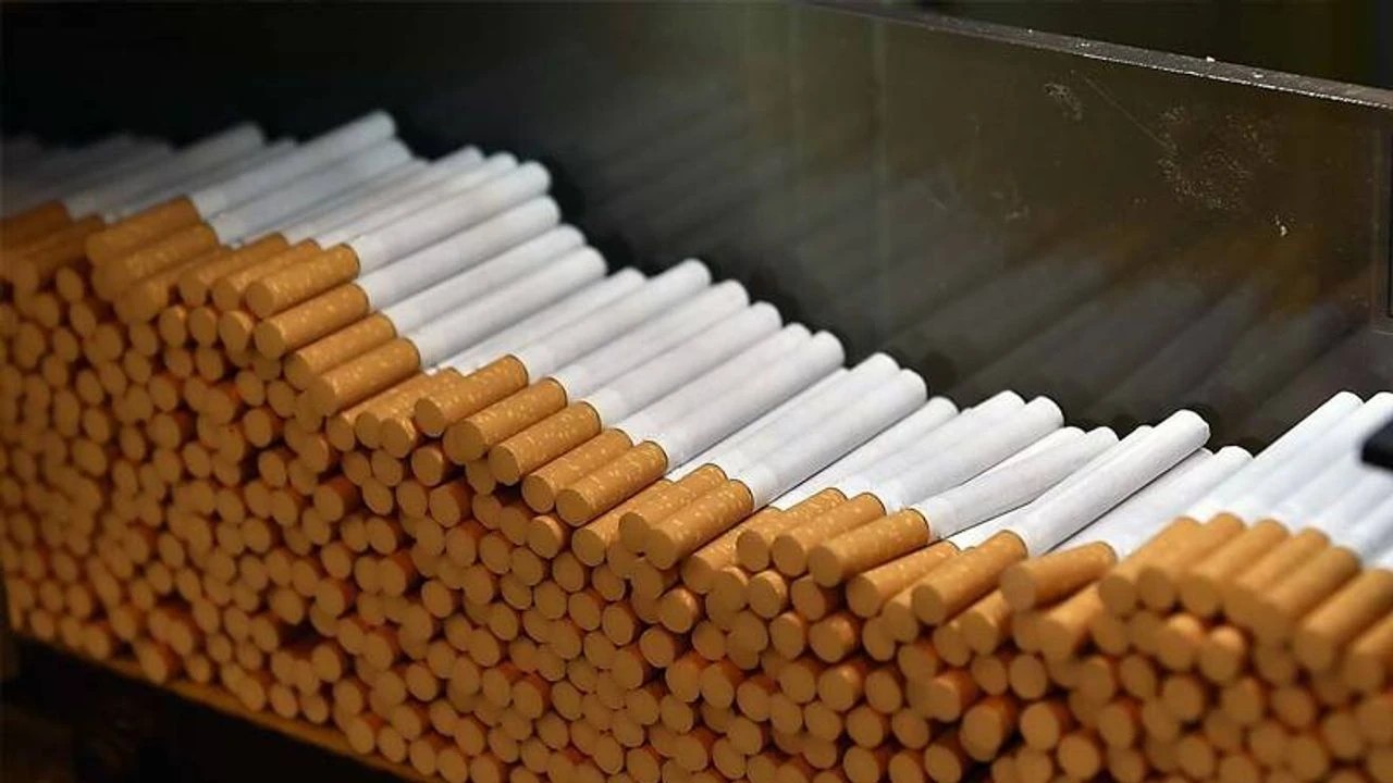 Dumanı Tüterken Cepleri Yakacak: Sigaraya Zam Bombası Mı Geliyor?