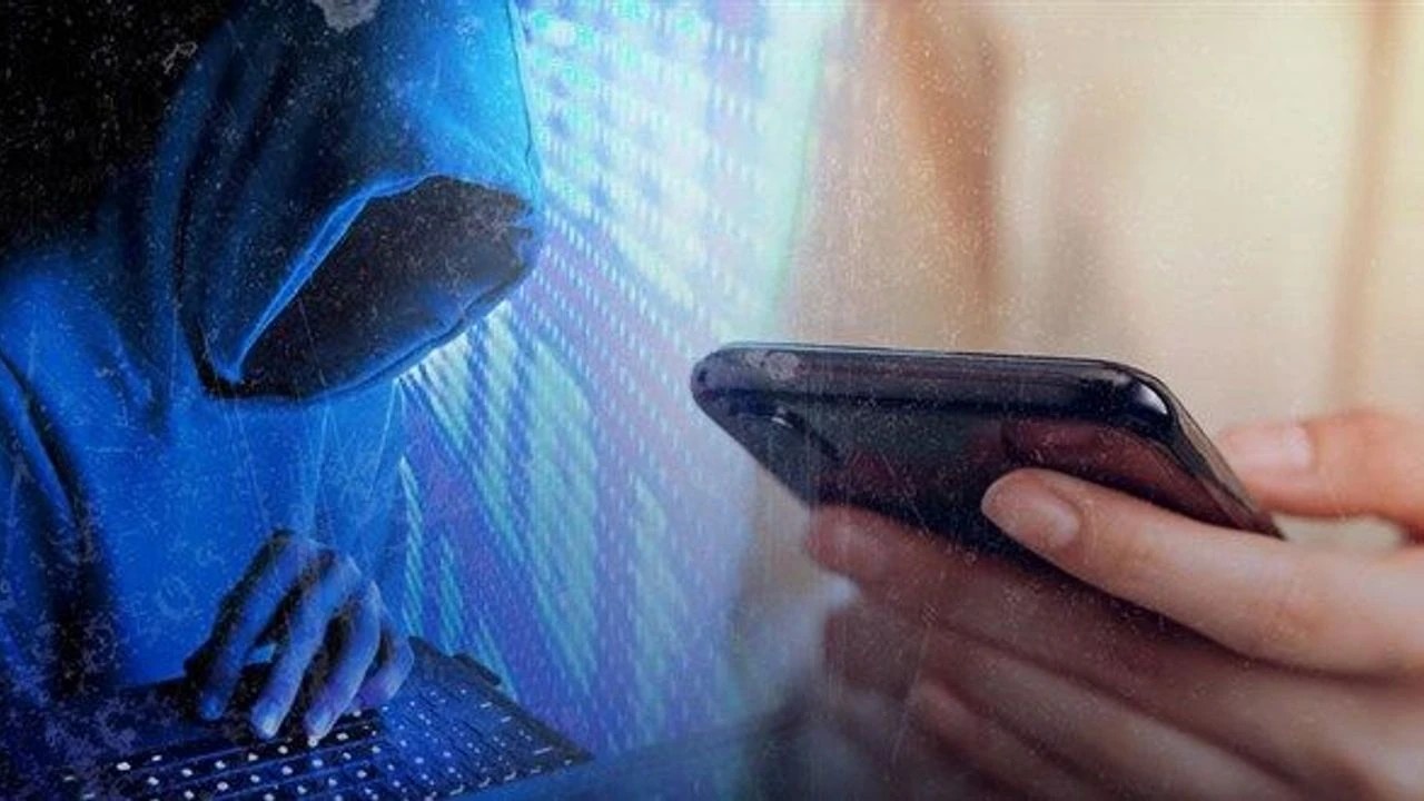 Yapay Zeka Alarmı: Bayramda Siber Tuzaklara Dikkat!