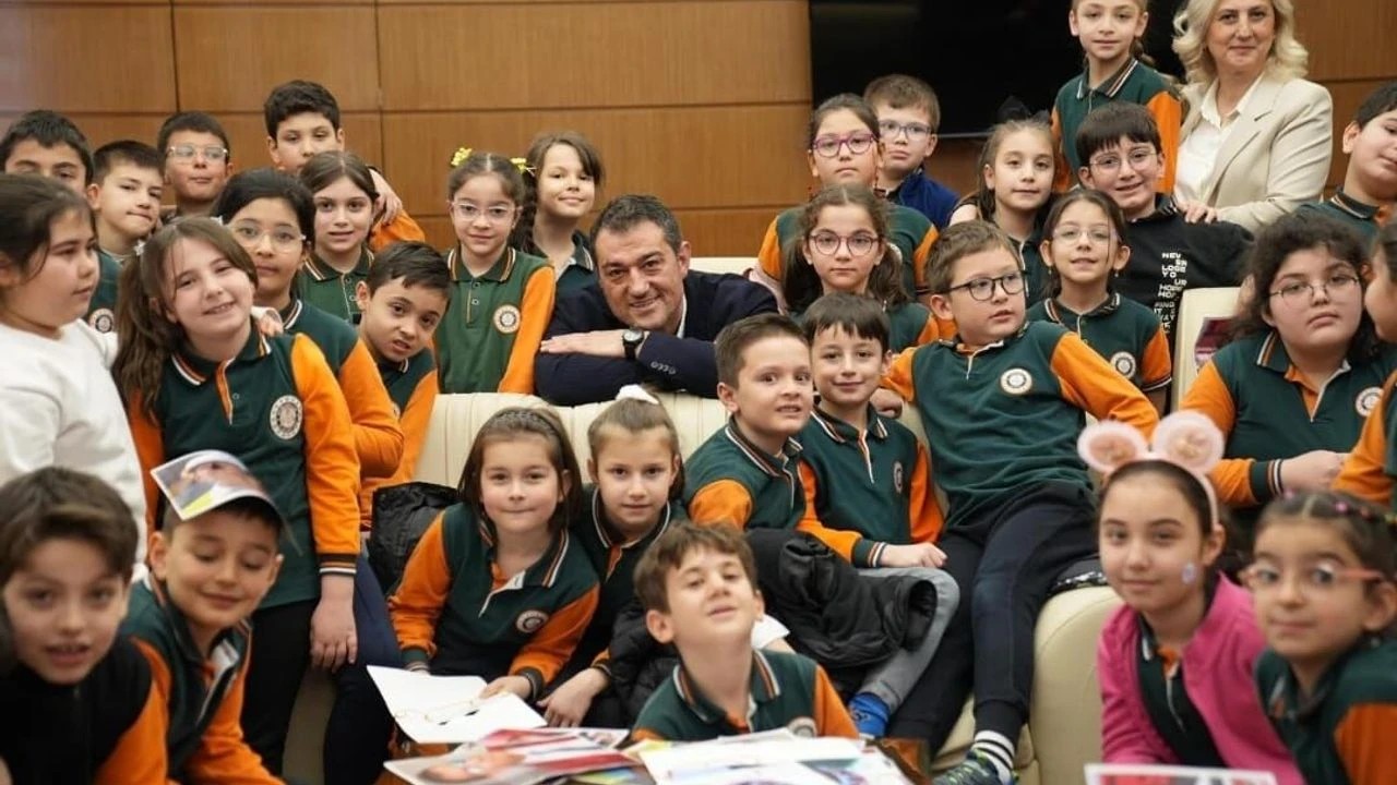 Minik Maskeler Giresun’u Fethetti: Başkan Köse’den Kahkaha Garantili Ziyaret!